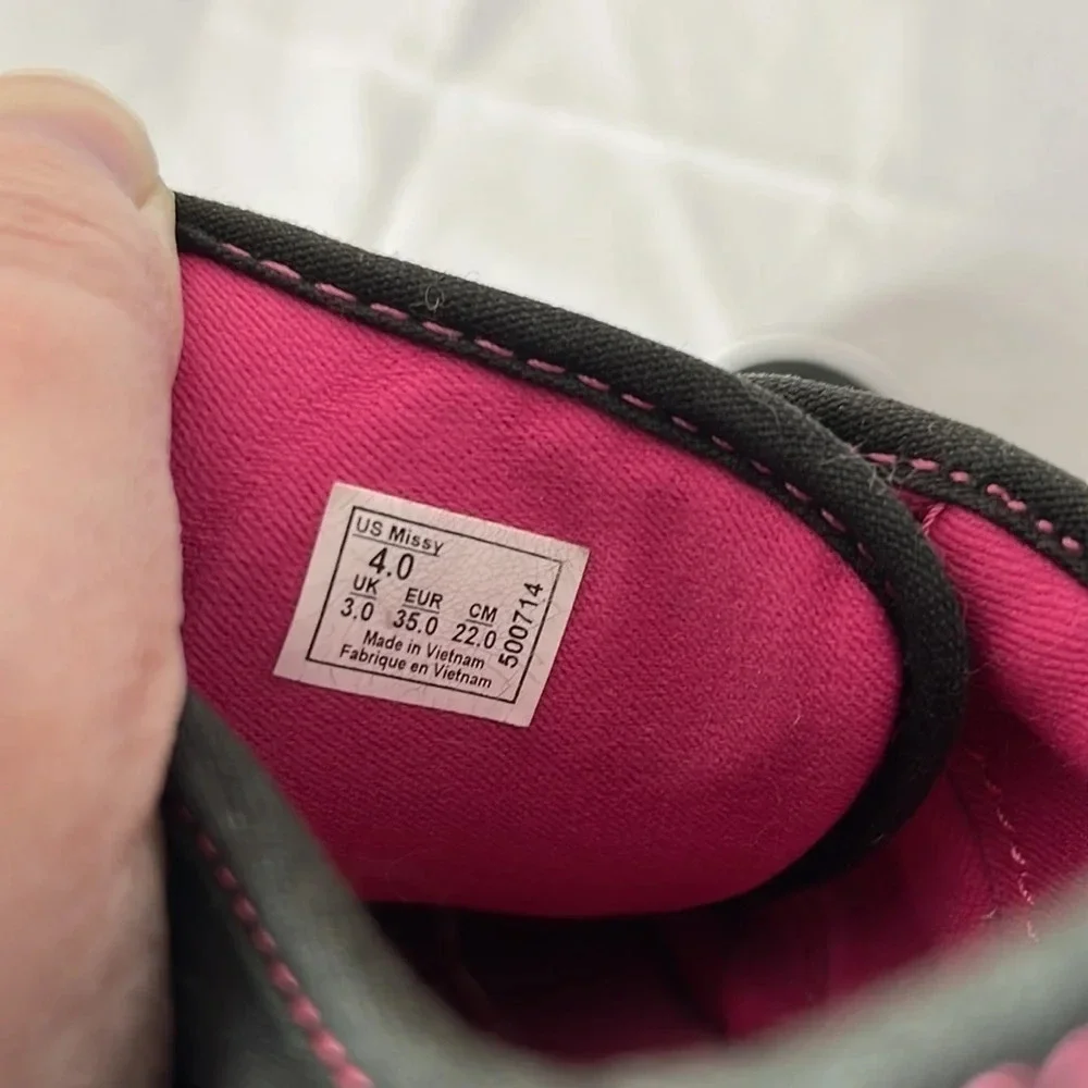 VANS Missy Girls Canvas Sneakers Black Pink Lace  Up Low Top Padded Tongue 4 - Picture 8 of 11